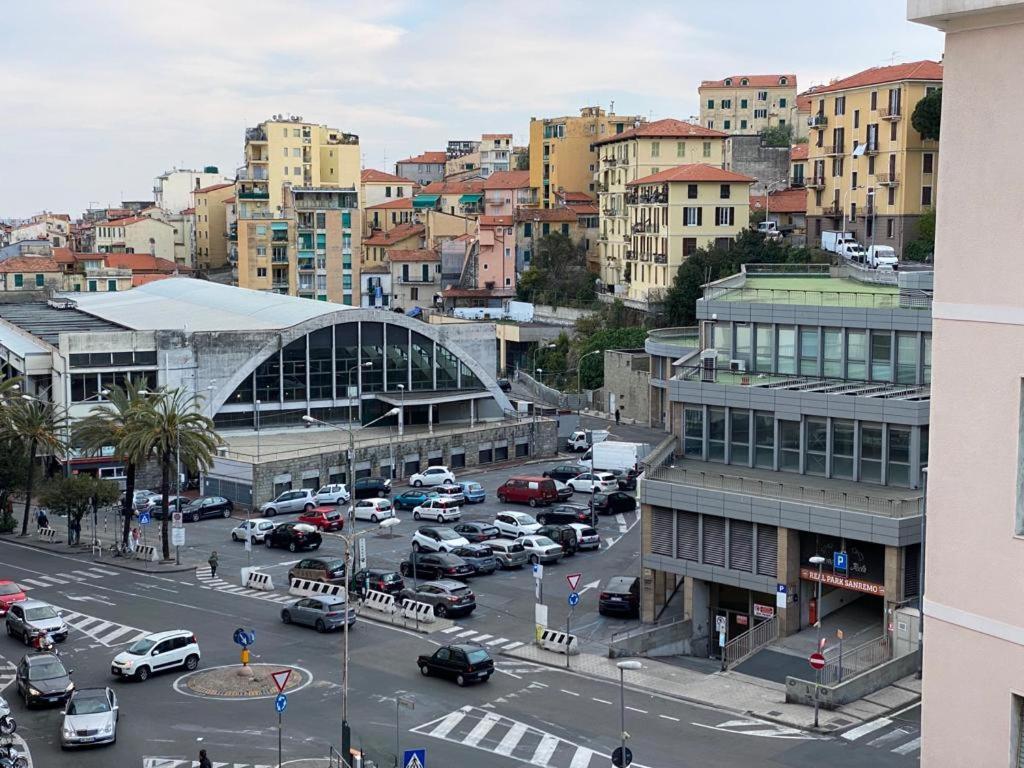 Suite Aurora Luxury In The Center Of Sanremo Esterno foto
