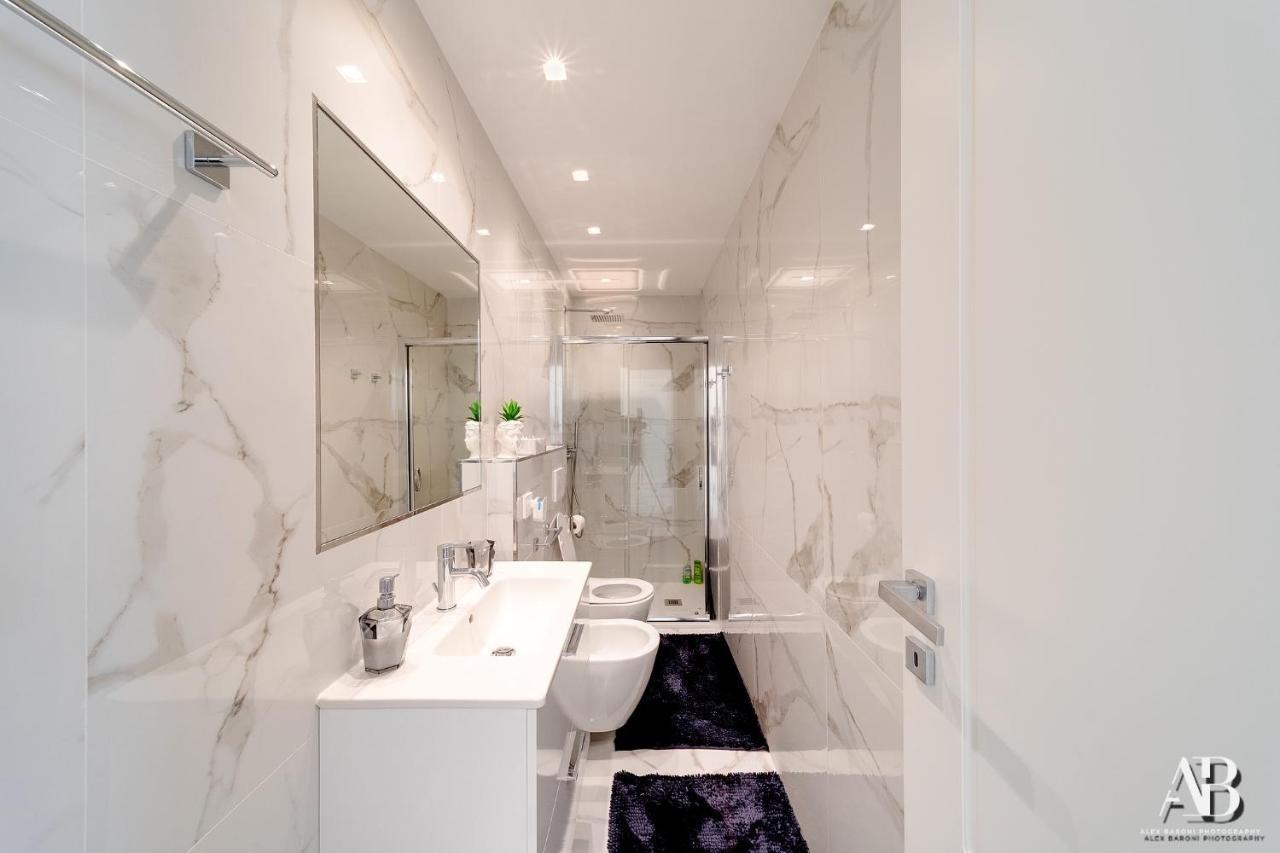 Suite Aurora Luxury In The Center Of Sanremo Esterno foto