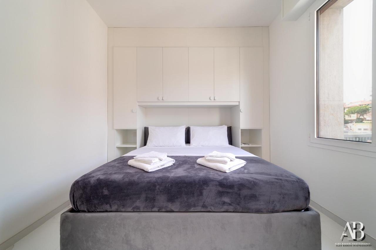 Suite Aurora Luxury In The Center Of Sanremo Esterno foto